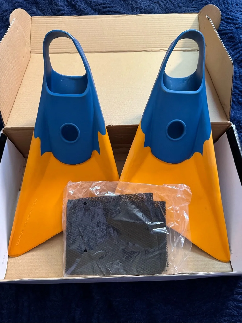 Churchill Adult Small Swim Fins in Blue and Orange - Brand New Never Used
